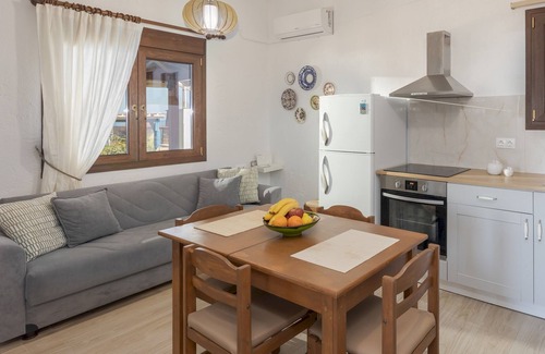Agkisaras Apartment | Yialos Ammos Seaside Residence by Estia