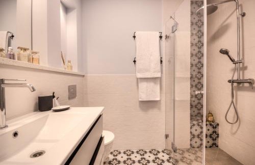 Tel Aviv City Center Apartment | Yohanan HaSandlar