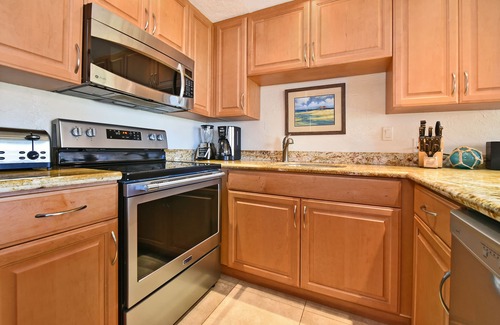 Honokowai Condo | You CAN have it ALL! Awesome view, Great value & new everything