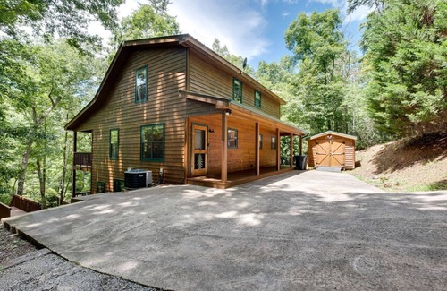 Blairsville Cabin | Young Cane Creek Retreat Private Lower Suite w/NO CLEANING FEE and Pet Friendly