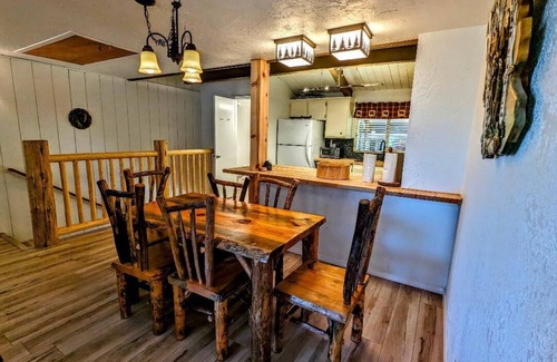 Big Bear Lake House | Your All-Season Chalet Basecamp – A/C + Unmatched Location!