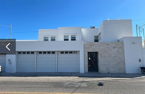 Bahia Kino Villa | Your Beach Haven in Bahía Kino. 7 Beds and Pool.