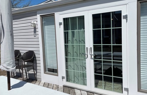 Bethany Breeze House | Your Beachy Getaway! 3-bedroom 2.5 bath with pool and Tennis court Sleeps 8