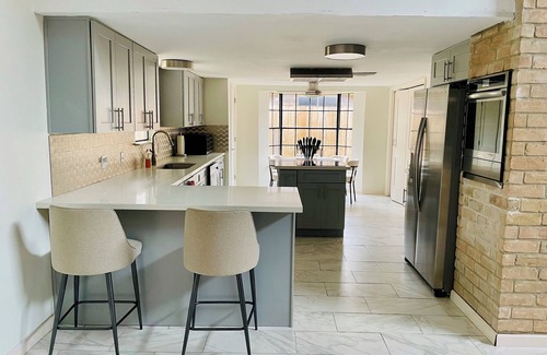 Barker House | Your Cozy Escape Awaits - Relax, Unwind, and Feel at Home
