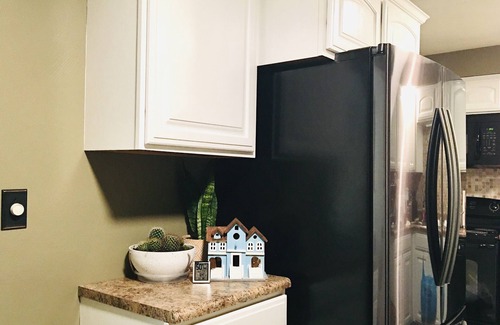 Ross Township House | Your Cozy Home in Pittsburgh w/King bed & Free Parking