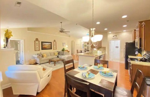 Fuquay-Varina House | "Your Cup of Tea", Spacious Three Bedroom