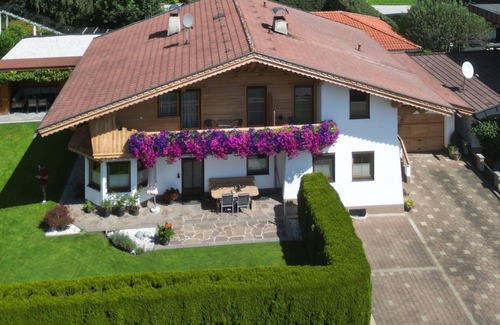 Uderns Apartment | Your dream vacation in the Bergblick apartment in Uderns. You've come to the right place!