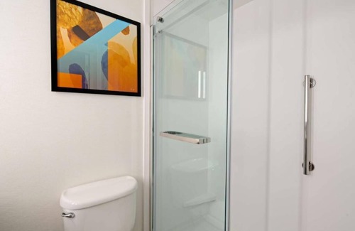 Albuquerque Hotel | Your Gateway to Adventure! 2 Spacious Units, Pool, Pets Allowed, Free Shuttle!