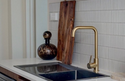 Collingwood North House | Your home away from home in Melbourne(with parking)