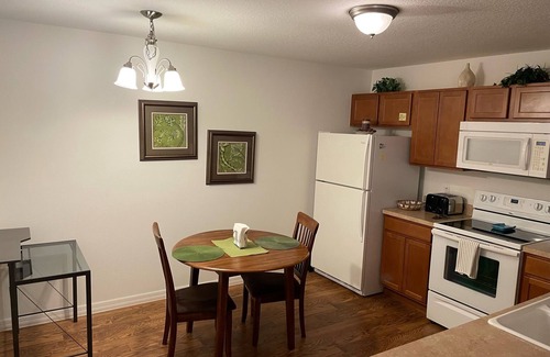 Buttonwood House | Your home away from home!