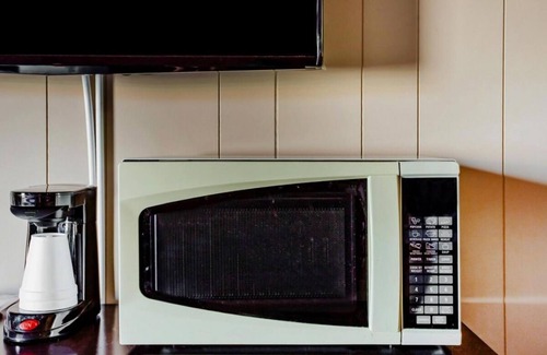 Ridgeland Hotel | Your Home Away From Home! 3 Great Units, Free Parking, Near Old House Plantation