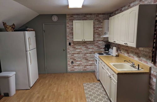 East Homer House | Your Home away from Home! Conveniently, centrally located, village home