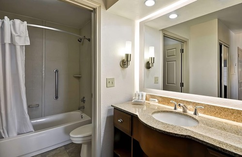 Camelback East Hotel | Your Home in Paradise! Free Breakfast, Full Kitchen, Pool, Pets Allowed!