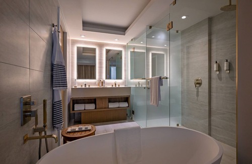 Singer Island Hotel | Your Island Escape: Two Ocean View Room w/Balcony Near Riviera’s Attractions