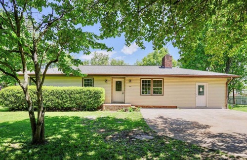 Converse House | "Your Next STAY"nClean, private, and convenient upstate home near I-85!