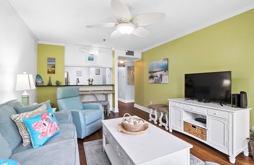 Holmes Beach Condo | Your Perfect Florida Gulf Coast Escape - Mangrove Setting & Modern Luxury