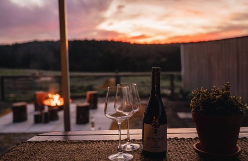 Mummballup Cottage | Your Perfect Getaway Destination - Fantastic views, walk, ride, wine, be!