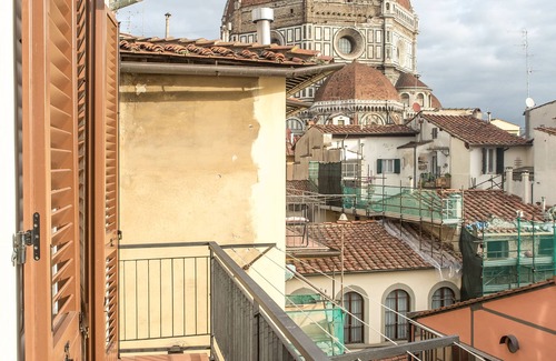 Duomo Apartment | Your romantic terrace overlooking the cathedral dome.