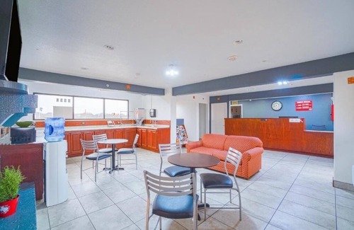 Kingsville Hotel | Your Stay Near LE Ramey Golf In A Pet Allowed Room With Free Parking