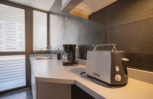 El Golf Apartment | Your Stylish Urban Escape by Costanera Center