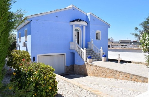 Quesada House | Your vacation in the Blue House in Spain on the Costa Blanca