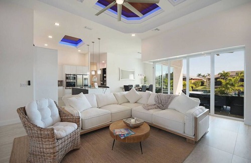 Pelican Villa | Your vacation starts here with Exclusive Tropical Villas🌴☀️🌴 3 bedroom & 3 bath
