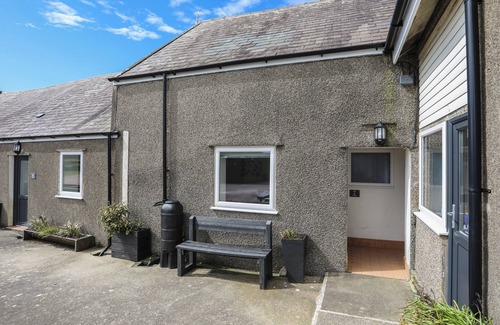 Llanengan Cottage | YSGO - 6 TY'N DON, family friendly, with a garden in Abersoch