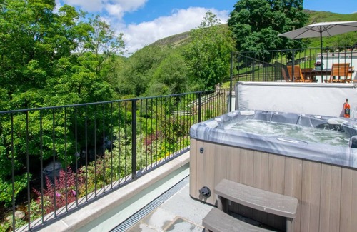 Llangollen House | Ystabl y Berwyn in Llangollen