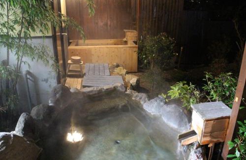 Yufuin Onsen Hotel | Yufuin-Sanso Waremokou