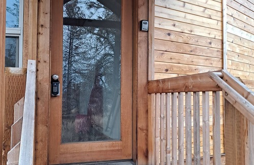 Medical Lake Cabin | Yurt cabin on 10 acres, fire pit, wildlife galore, close to lakes & Spokane WA