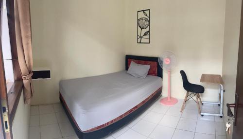 Pogung Lor House | Zahra Guesthouse Shar'i