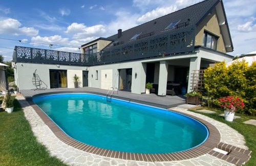 gmina Ziebice Hotel | Zajazd u George'a