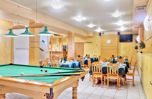 Chylice Hotel | Zajazd Ustronie