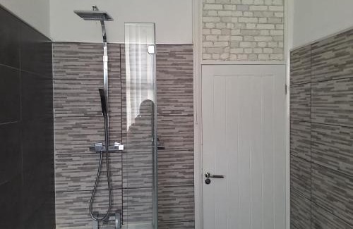 Balti Triangle House | Zak Air B&B Stay 9 people's