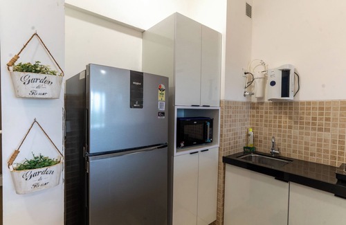 Kadadhe Apartment | Zen Retreat Calm 1BHK with Golf View, Fast Wi-Fi & Daily Cleaning – Pune
