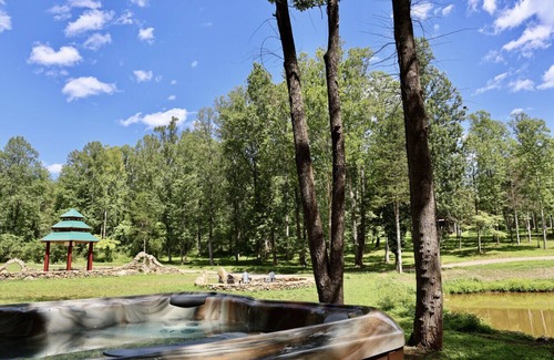 Stanardsville Apartment | Zen Suite at White Lotus Eco Spa Retreat