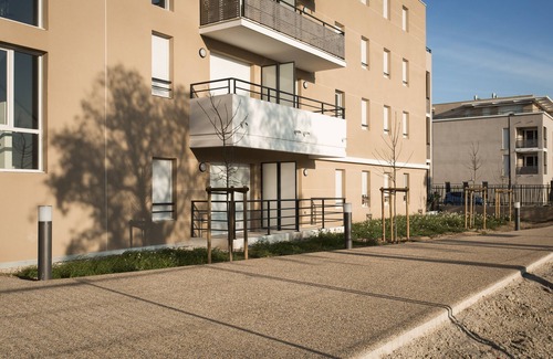 Villeneuve-les-Avignon Apartment | Zenao Appart'hôtels Villeneuve-lès-Avignon