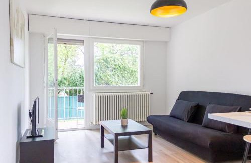 Ambilly Apartment | ZenBNB - Kanji - Proche Tram - Parking Privé -