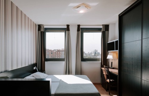 San Bernardo Apartment | Zenit Hall88 studios, next to the center of Salamanca