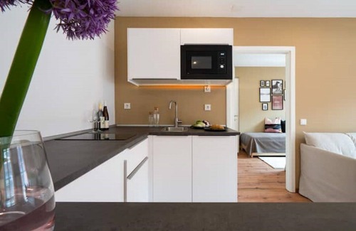 Nauwieser Viertel Apartment | Zentrales 40-qm-city-apartment für 4 Pers