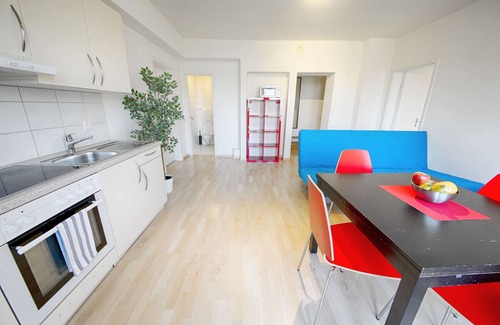 Langstrasse Apartment | ZH Kuenzli - Stauffacher HITrental Apartment