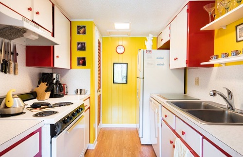 Barton Hills Condo | Zilker Park Townhome (A Barton Springs Oasis)