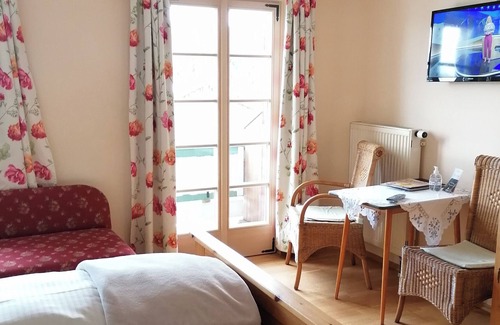 Hoslwang Apartment | Zimmer Blumenwiese, Ostseite mit Balkon, 2. Etage, 21 qm