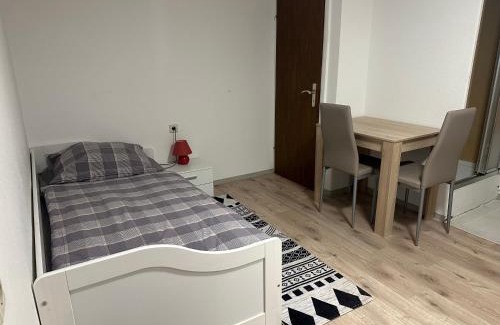 Gemarkung Schomberg House | Zimmer mit eigenem Bad & WC beim Stausee