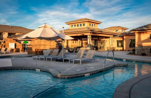 Hurricane House | Zion Village Resort 415 Private Hot Tub, Ping Pong Table, and Community Pool access