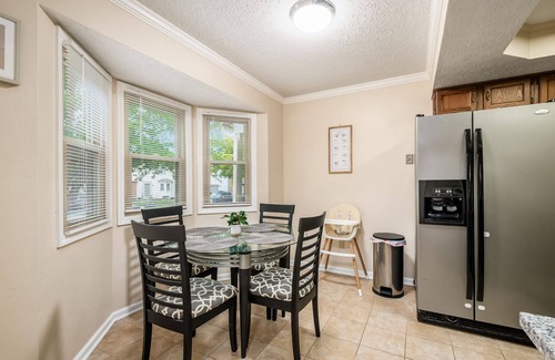 Columbus House | Zoo Getaway, 3BR Home w/Yard Games & Comfort, Family Friendly