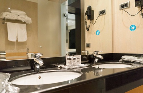 Alcala de Henares Hotel | Zouk Hotel - Adults Only