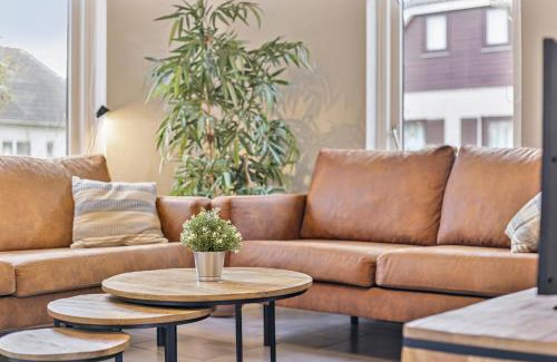 Ouddorp House | Zuiderdiep 37 - Noordzeepark Ouddorp NOT INTENDED FOR COMPANY OR WORK-RELATED STAYS