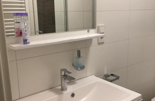 Kaiserslautern House | Zweibettzimmer