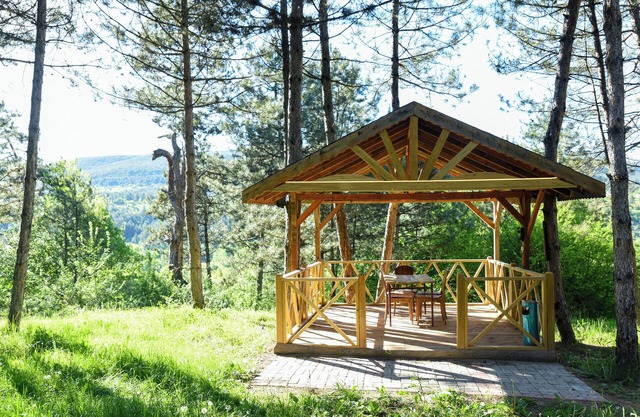 ÇAMPINARI DOĞA EVLERİ & RESTAURANT